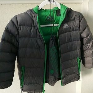 XS (5-6) down jacket with storage sleeve
